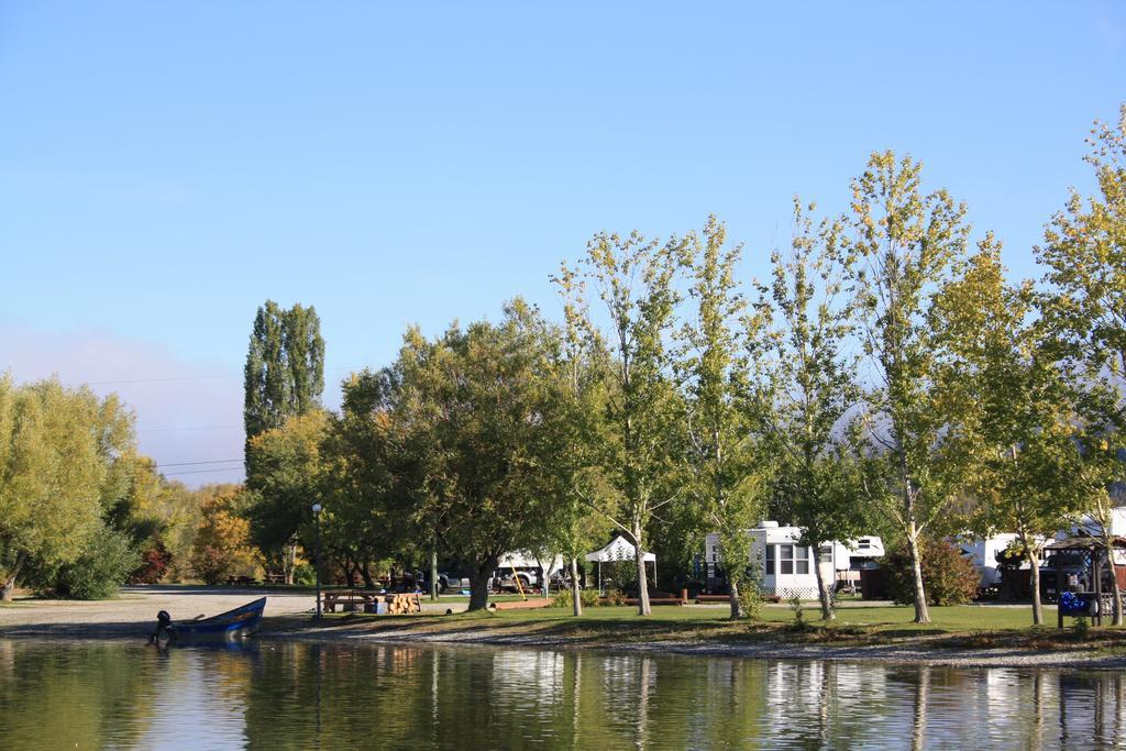 Robert'S Roost Rv Park Resort Quesnel Exterior photo