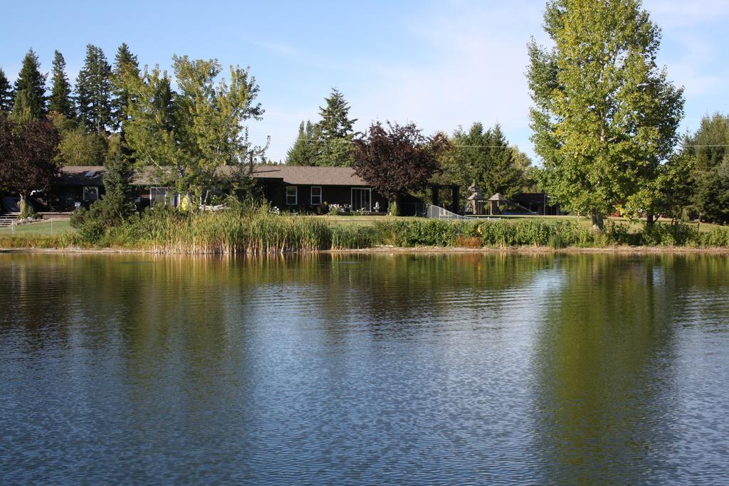 Robert'S Roost Rv Park Resort Quesnel Exterior photo