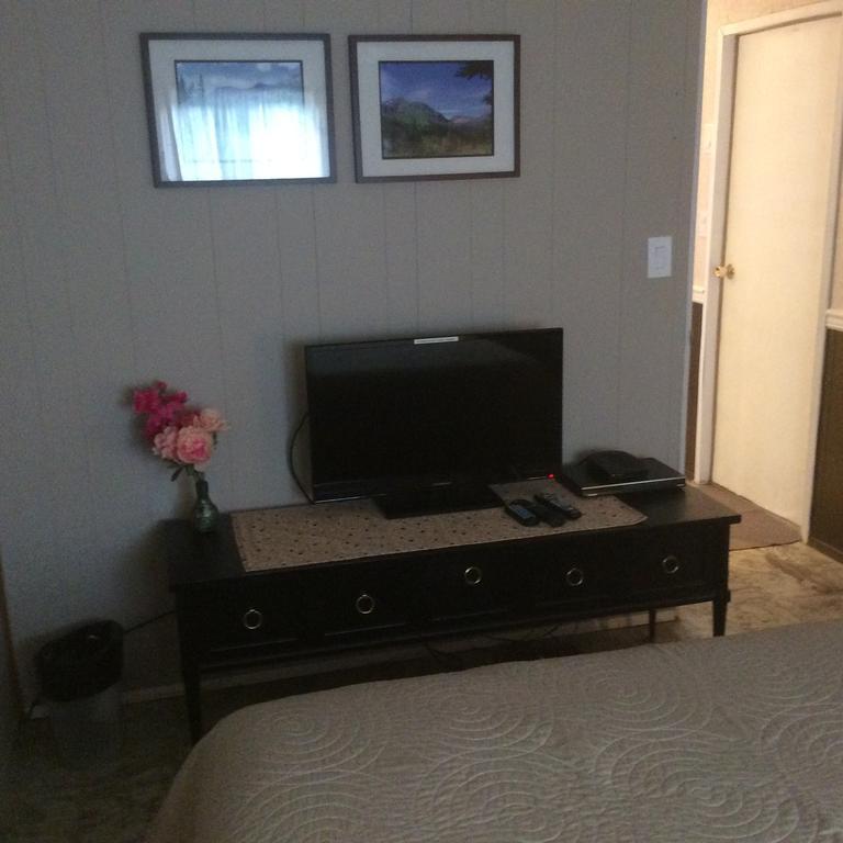 Robert'S Roost Rv Park Resort Quesnel Exterior photo